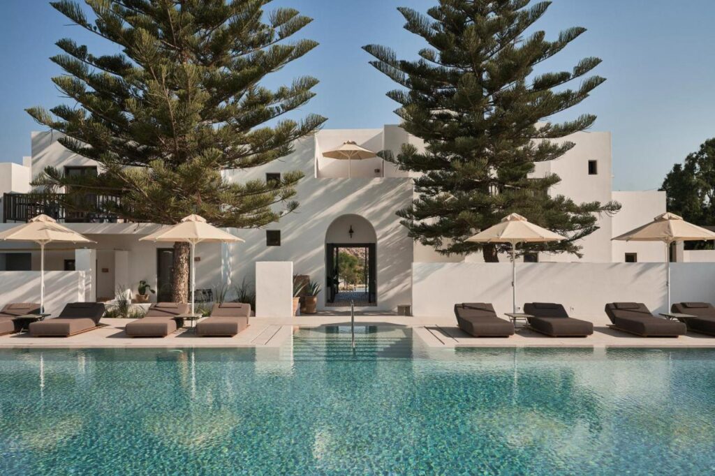 The best Cyclades islands for your honeymoon