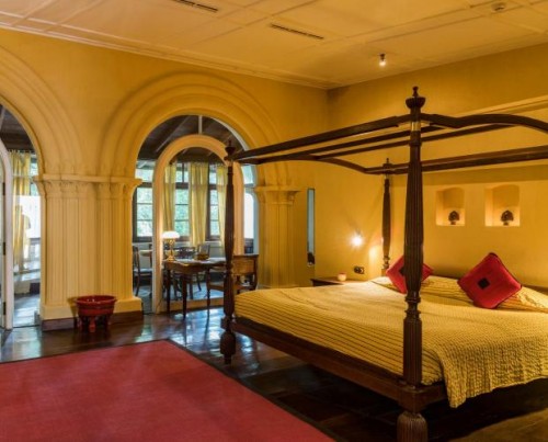 Old Harbour Hotel