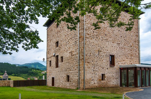 Hotel Torre Zumeltzegi