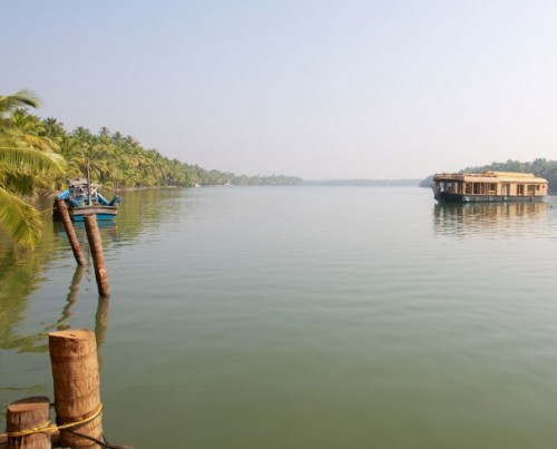 Lotus Houseboat