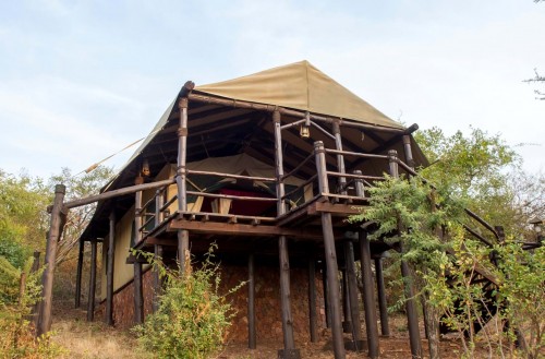 Serena Kirawira Camp
