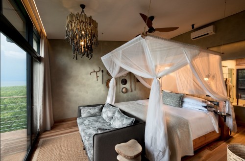 Bumi Hills Safari Lodge