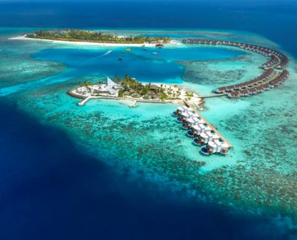 OBLU SELECT at Sangeli