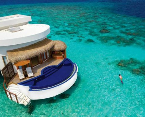 OBLU SELECT at Sangeli