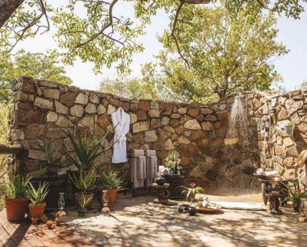 Tuningi Safari Lodge