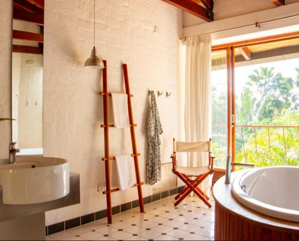 Bougainvillea Retreat