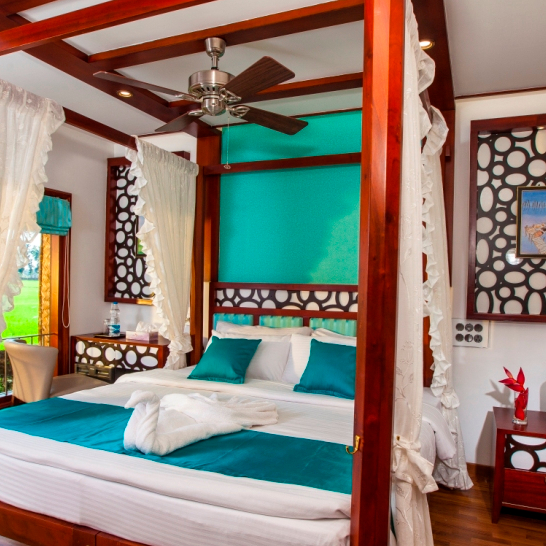 Premium Houseboat - Double Room