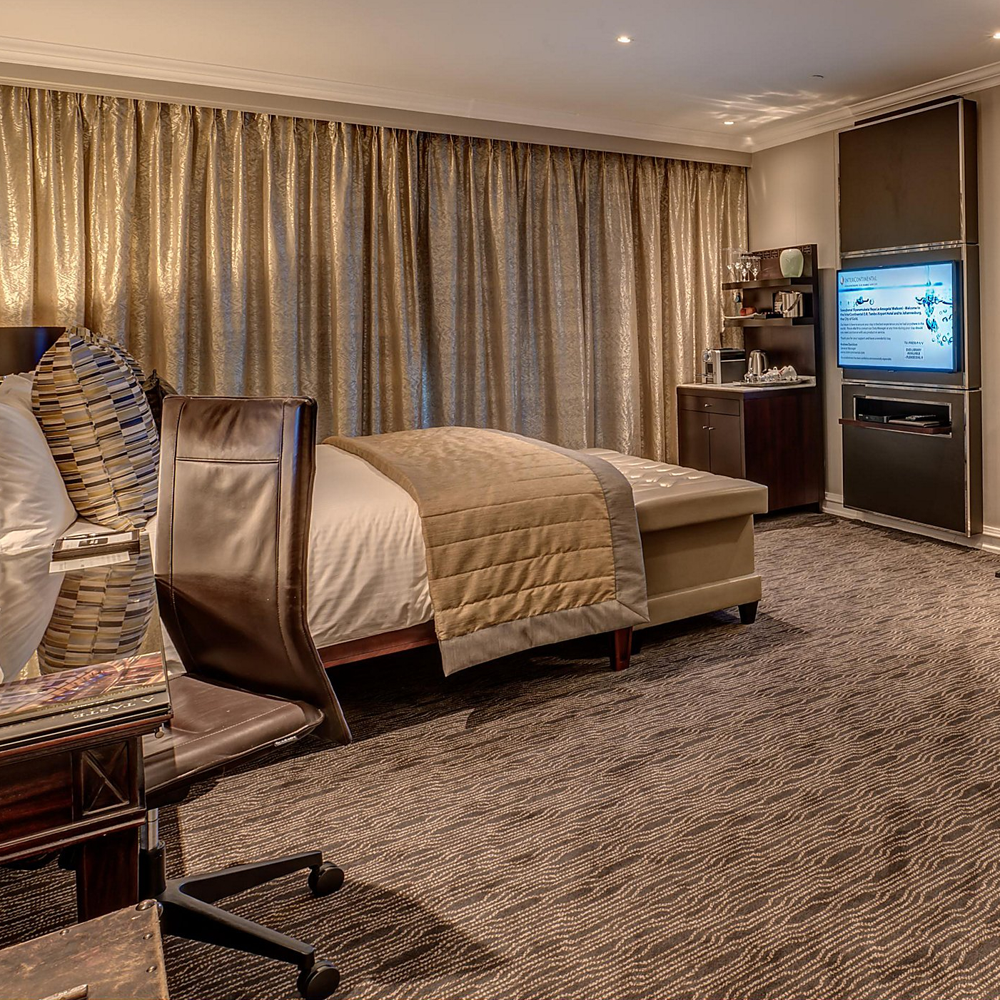 Executive Room