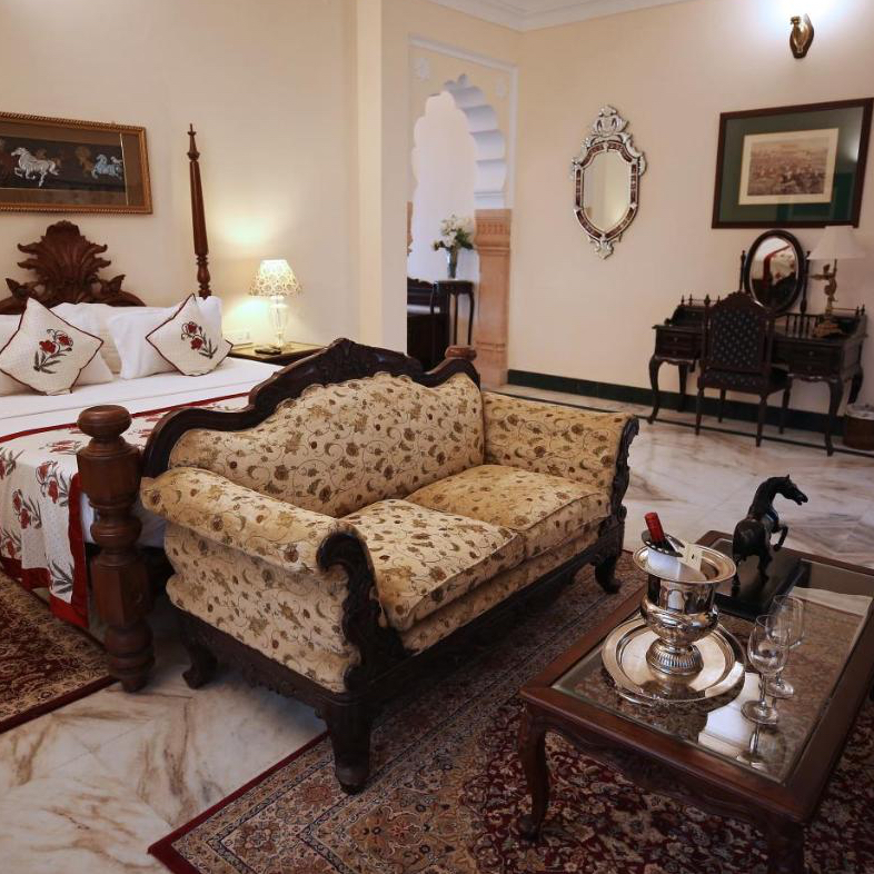 Badal Mahal Suite