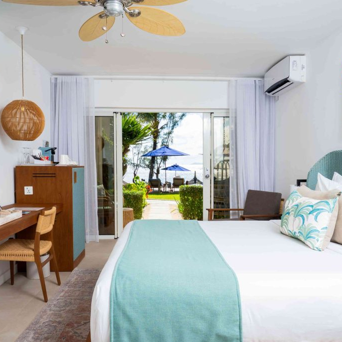 Deluxe Beachfront Room