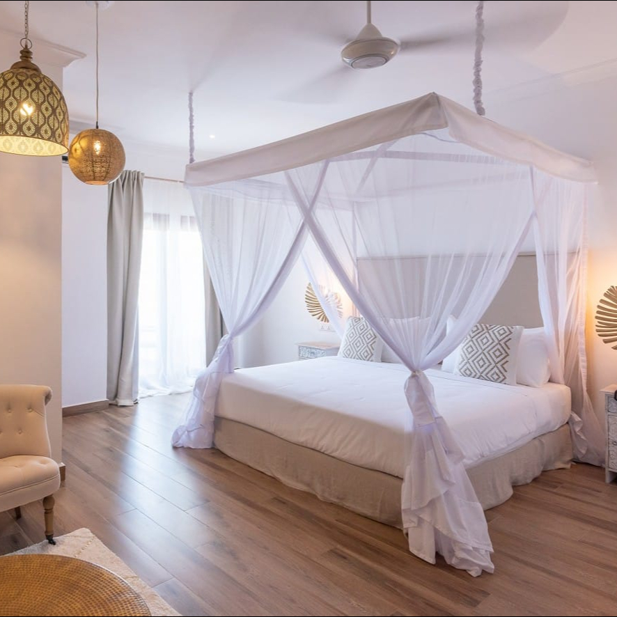 Deluxe Double with Partial Ocean View